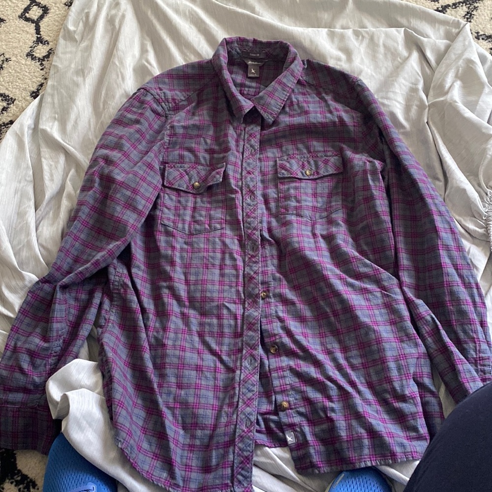 Flannel great condition. Pretty color